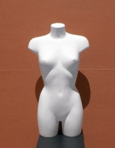 biust-long-woman-white-TS17LA